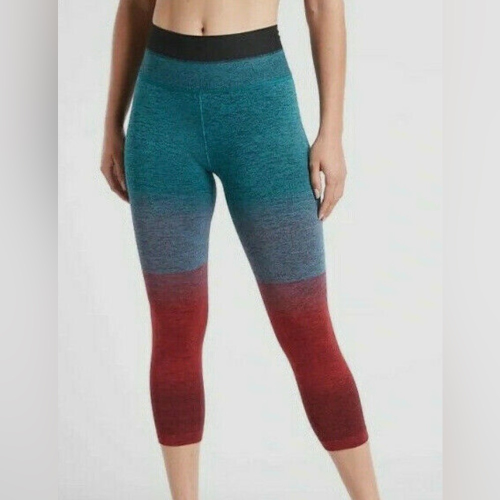 EUC ATHLETA Relay Capri Leggings Womens multi color size small